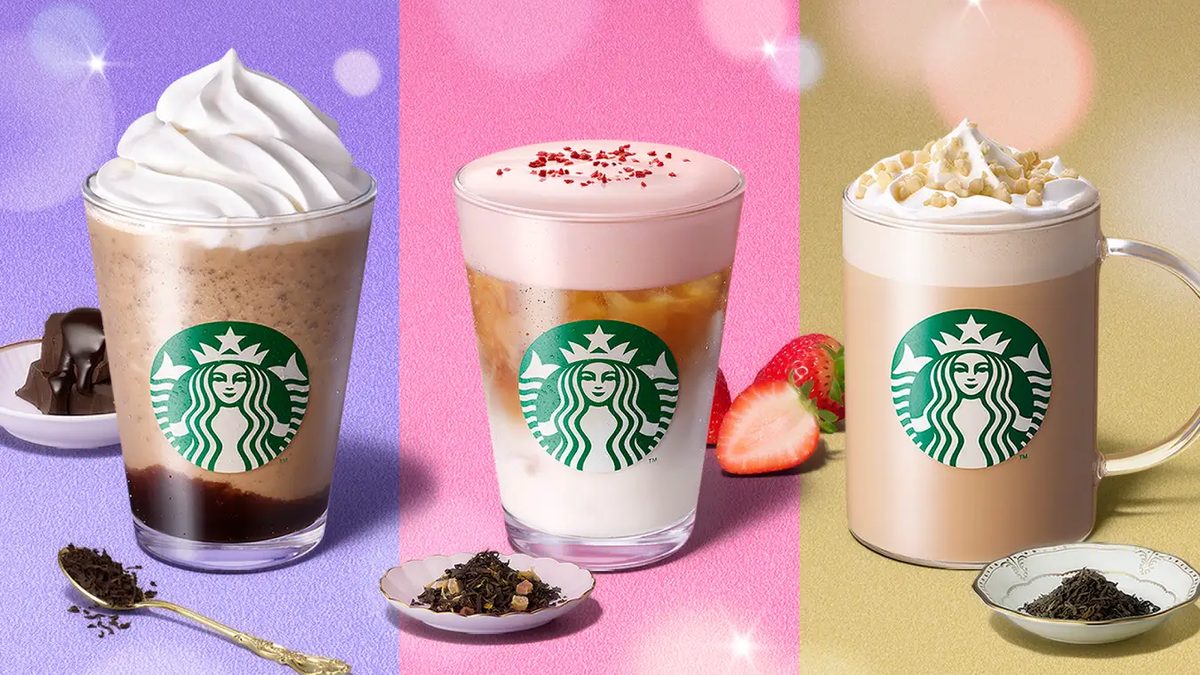 スターバックスのホリデードリンク3種。左からアールグレイ チョコレート フラペチーノ、ジョイフルメドレー ストロベリー クリーミー ティー ラテ、ロイヤル ミルク ティー。
