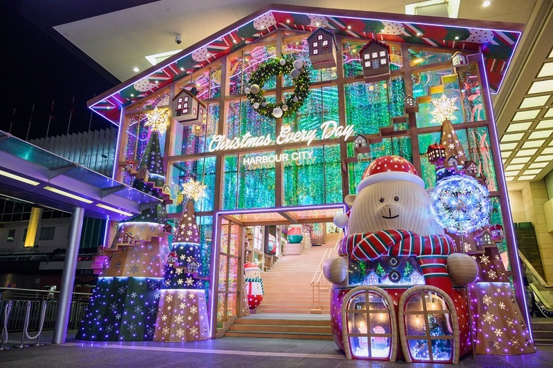 香港のハーバーシティーが「Christmas Every Day」の飾り付けと