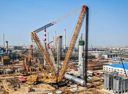 クレーン能力記録破り:XGC88000が中国で予定より10日早く2600トンの水素化反応器の設置完了