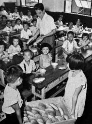 報道写真展・定点観測者としての通信社 「食の戦後史―飢餓、飽食、美食―」 開催のお知らせ