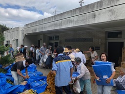 台風15号被災地域へ緊急支援物資のボランティア運搬を開始