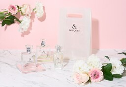 アプデを叶えたギフトスタイル♡ グリッタークリアバッグをお付けするサマーキャンペーン実施！