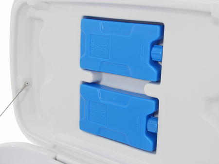 上部からの冷気で効率よく冷やせるクーラーボックス 保冷剤内蔵型の コールドサンダー 発売 ビーズ株式会社のプレスリリース 共同通信prワイヤー
