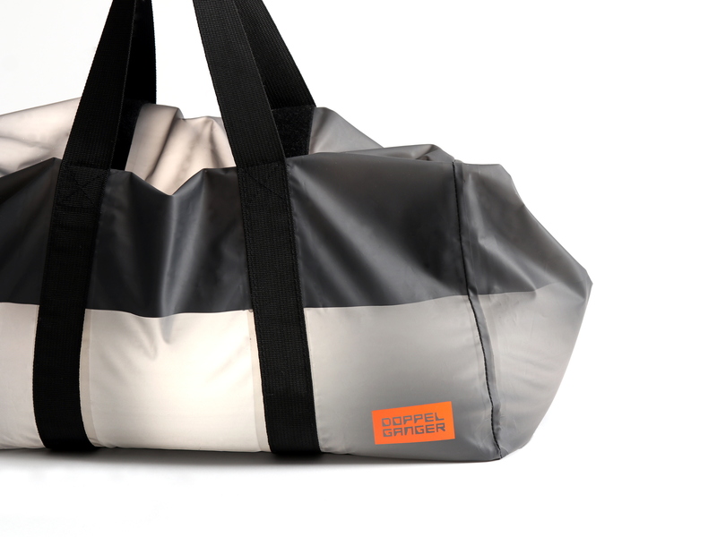 デキるビジネスマンは、雨の日でもカバンを変えない!?愛用鞄を丸ごと入れられる防水バッグカバー発売。 | ビーズ株式会社のプレスリリース |  共同通信PRワイヤー