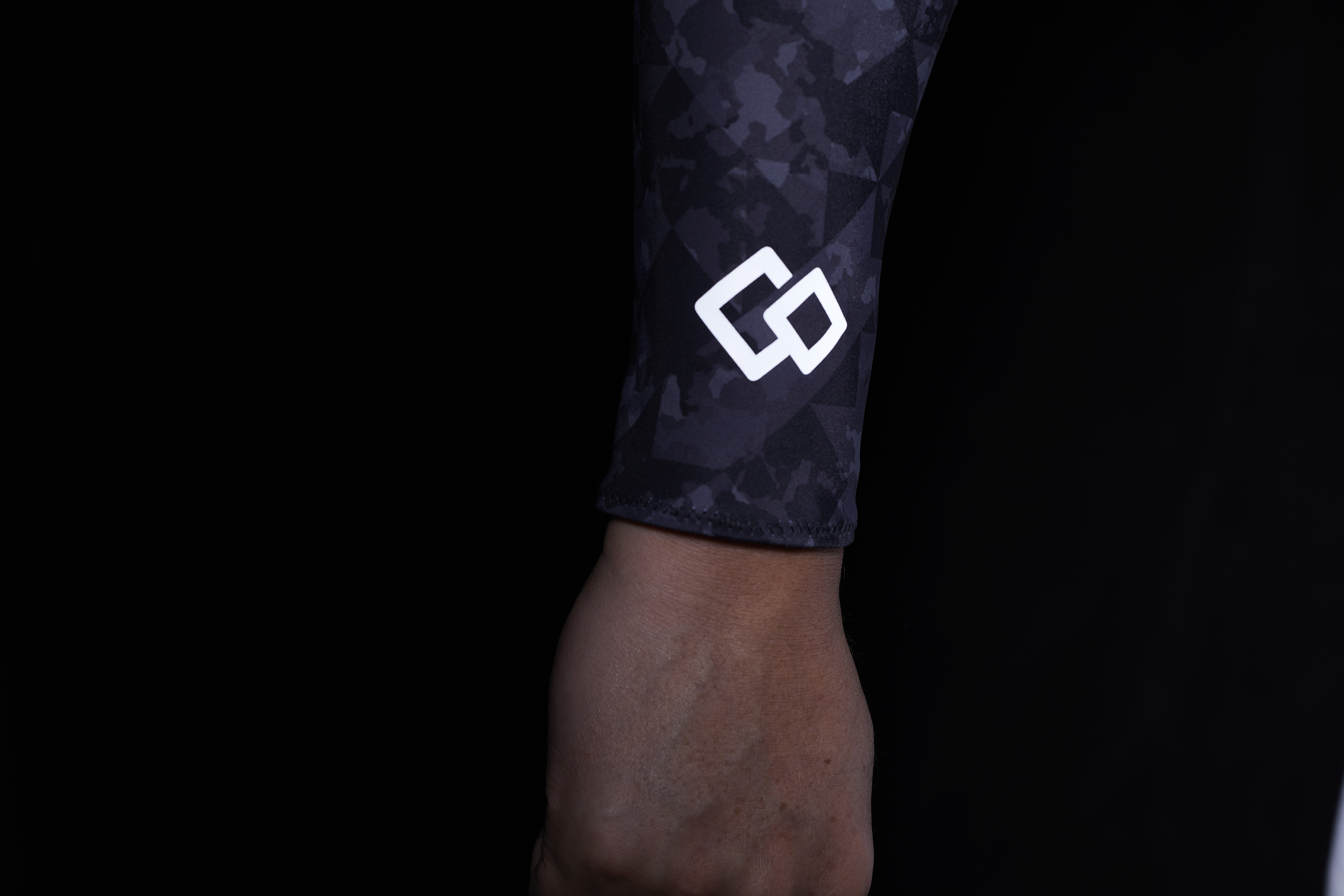 医療機器「コラントッテ エルボーサポーター E-Sleeves」1月13日より販売開始 | コラントッテのプレスリリース | 共同通信PRワイヤー