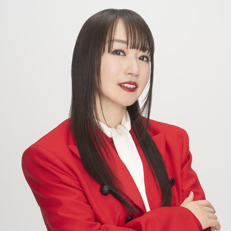 水樹奈々、ブルーマングループの“声”に。  世界的人気演目のナレーションを担当
