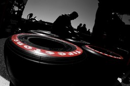 ファイアストンブランドによるNTT IndyCar Seriesのオフィシャルタイヤサプライヤー契約を2025年まで延長