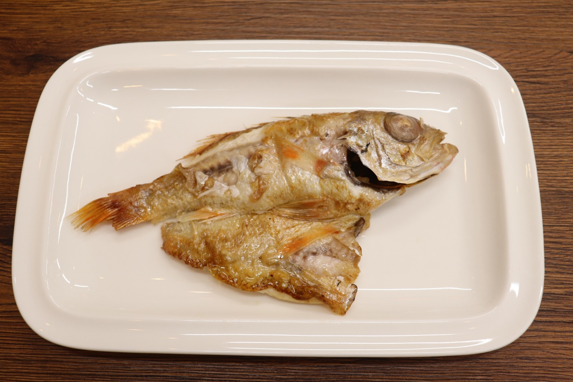 熱海ミニ横丁 が初の定食提供開始 伊豆半島らしさ にこだわった焼き魚定食が続々登場 伊豆半島のプレスリリース 共同通信prワイヤー