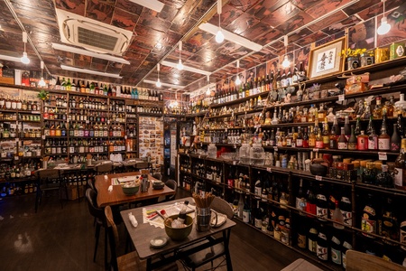 唯一無二の居酒屋「熱海ミニ横丁」が遂に完全体へ！　味・数・値・ 場・演が最高の形で完成 ！