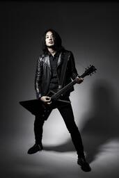 「テキーラ トレスジェネレーション」ブランドアンバサダーに「ＨＥＹ-ＳＭＩＴＨ」猪狩秀平さんが就任！