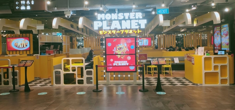 豚肉を使用しないポークフリーカレーを提供する新業態 Monster Planet シンガポールに１号店がオープン トリドールhdのプレスリリース 共同通信prワイヤー