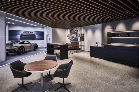 国内最大級のポルシェ認定中古車拠点「ポルシェセンター名古屋