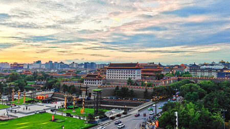 西安で世界各国の市長がシルクロード都市の古代遺産と現代産業の両立を探る